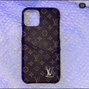 iPhone case lv